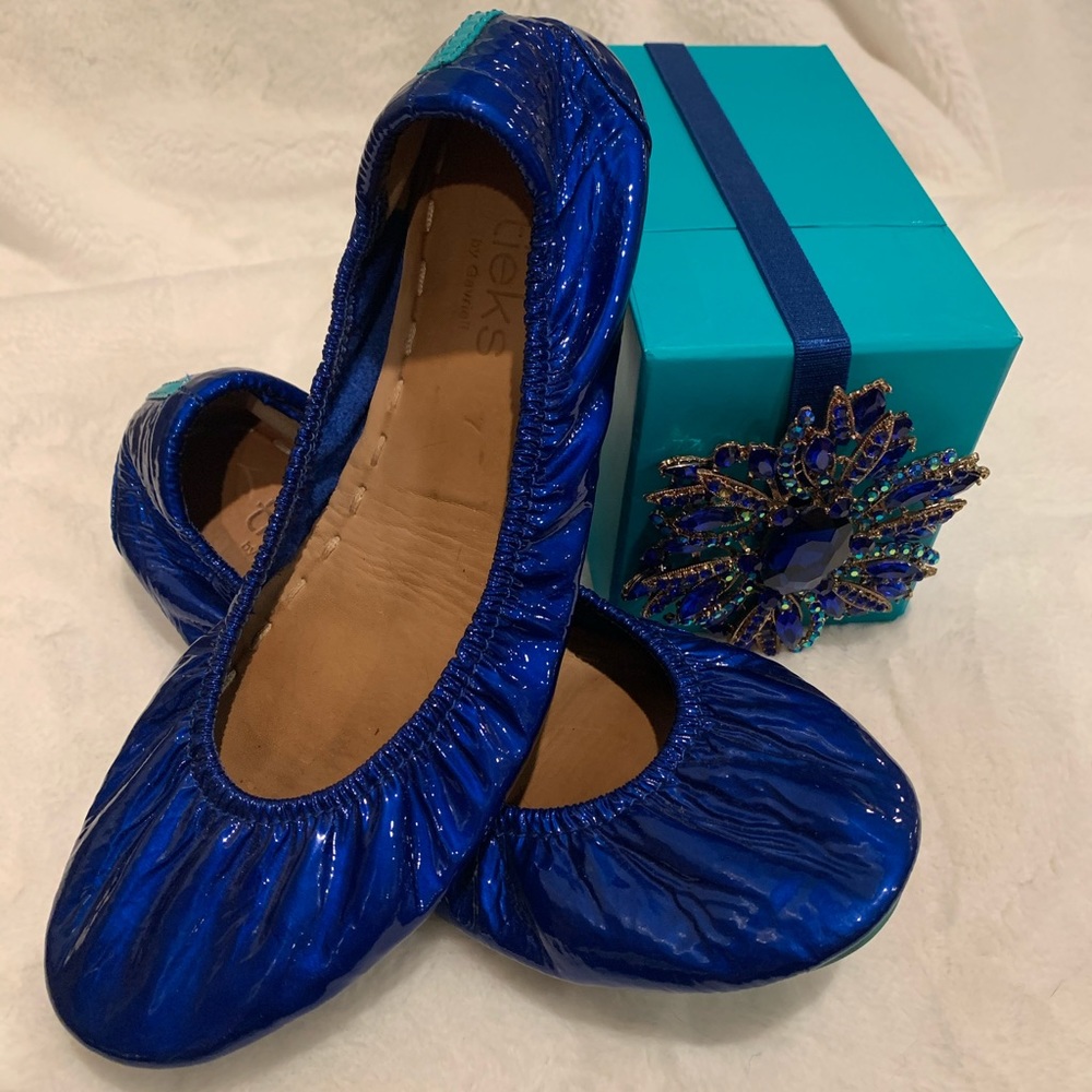 Tieks Sapphire patent flats size 7, EEUC